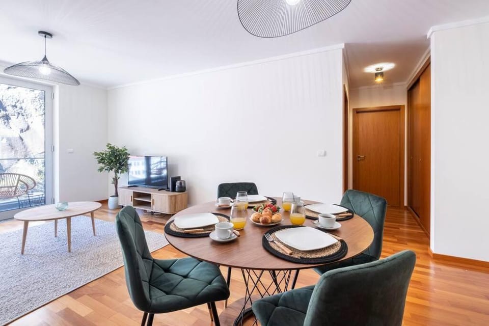 Wings Apartment CE by GALMI Apartment in Madeira District