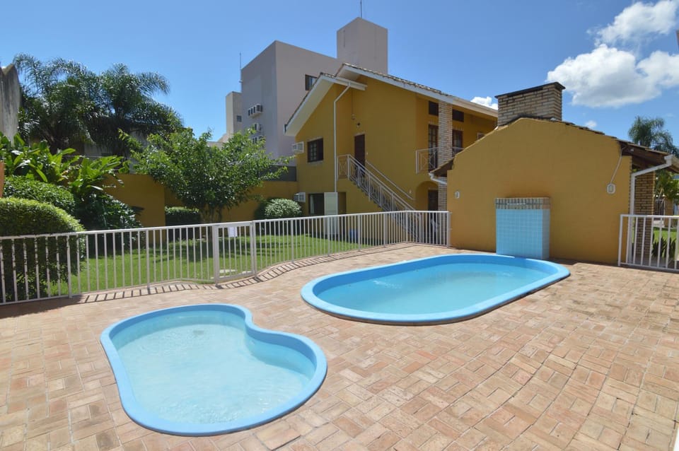 Farol Norte Residencial com Piscina 3B 2B 4B 5B 6 Apartment in Florianopolis