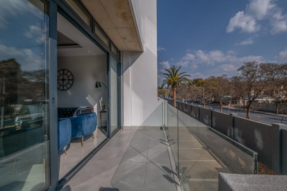 Property building, View (from property/room), Balcony/Terrace