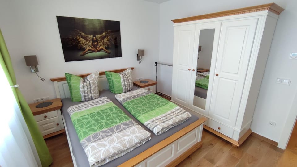 Bed, Bedroom, wardrobe