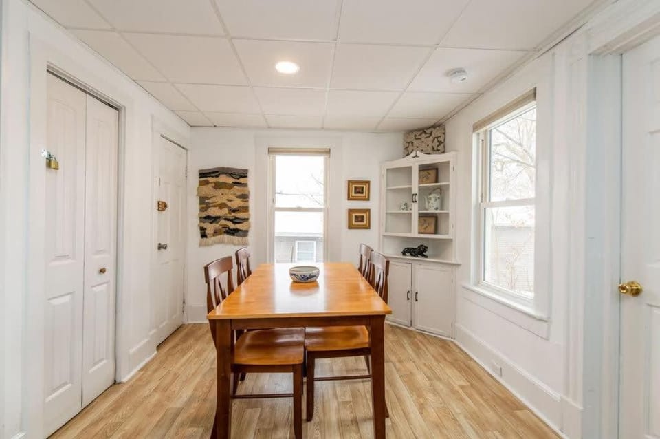 Optimally Located Winooski 3BR nearby Amenities Apartment in Burlington