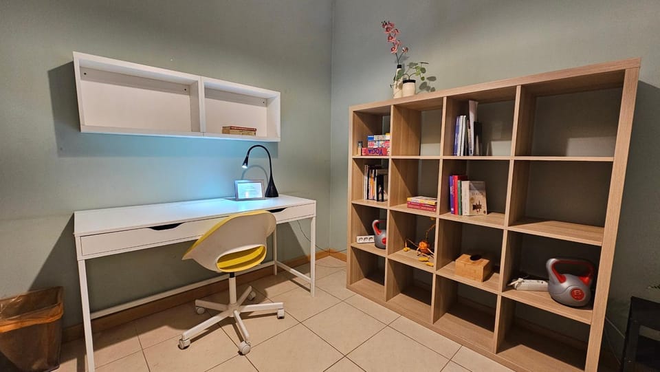 Walk Everywhere - Peaceful, Lovely, 1st floor, flat near Agias Sofia Church Apartment in Thessaloniki