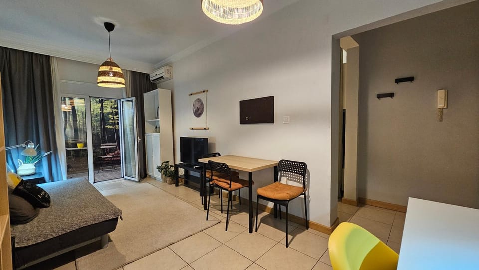 TV and multimedia, Dining area