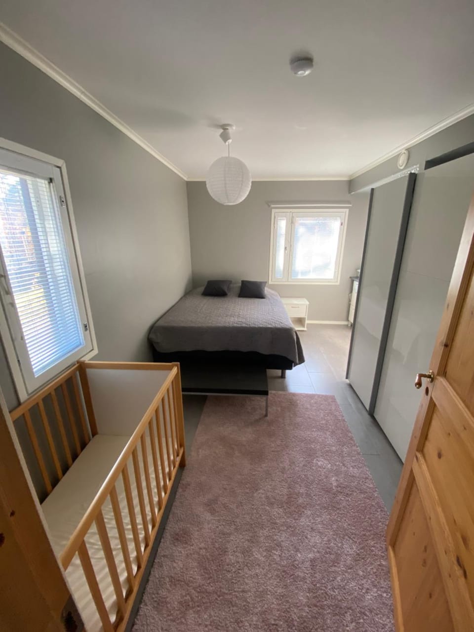 Bed, Photo of the whole room, wardrobe