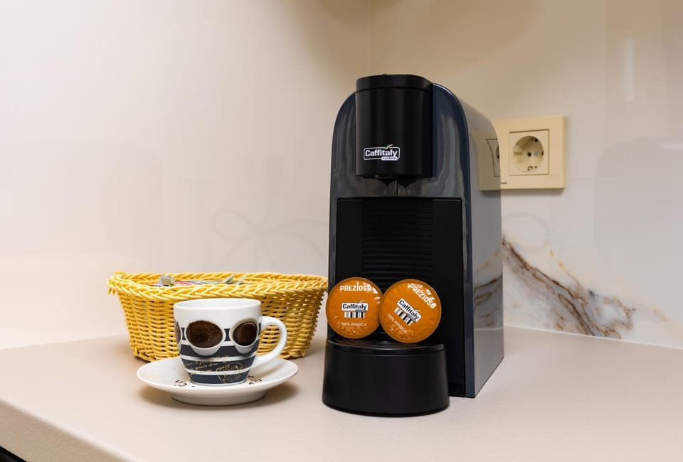 Coffee/tea facilities, Kitchen or kitchenette