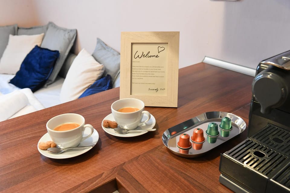 Coffee/tea facilities, Kitchen or kitchenette, Food and drinks, Breakfast