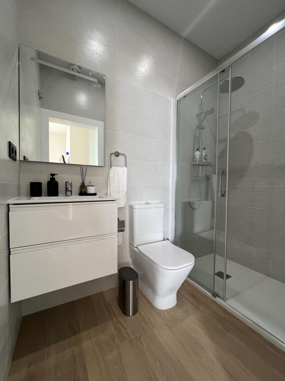 Shower, Toilet, Bathroom