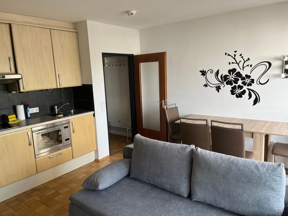 Kitchen or kitchenette, Living room