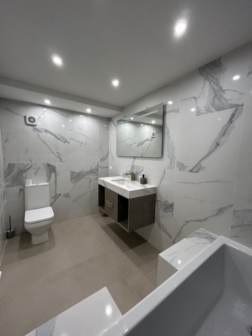 Toilet, Bathroom, Bath