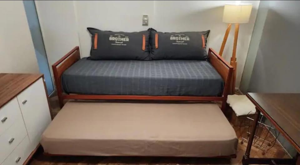 Bed, Living room