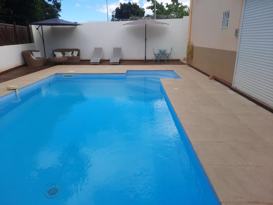 Patio, Swimming pool