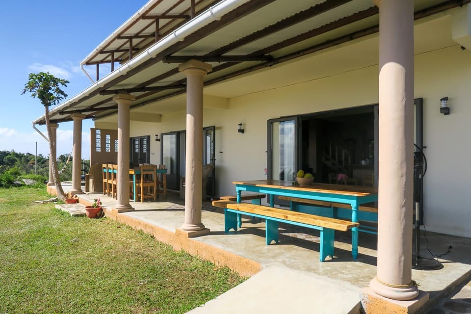 Lakaz Roussette - Large 4BR Villa with King Beds House in Mauritius