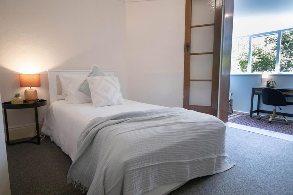Parkside Spacious Central Family Retreat House in Ballarat