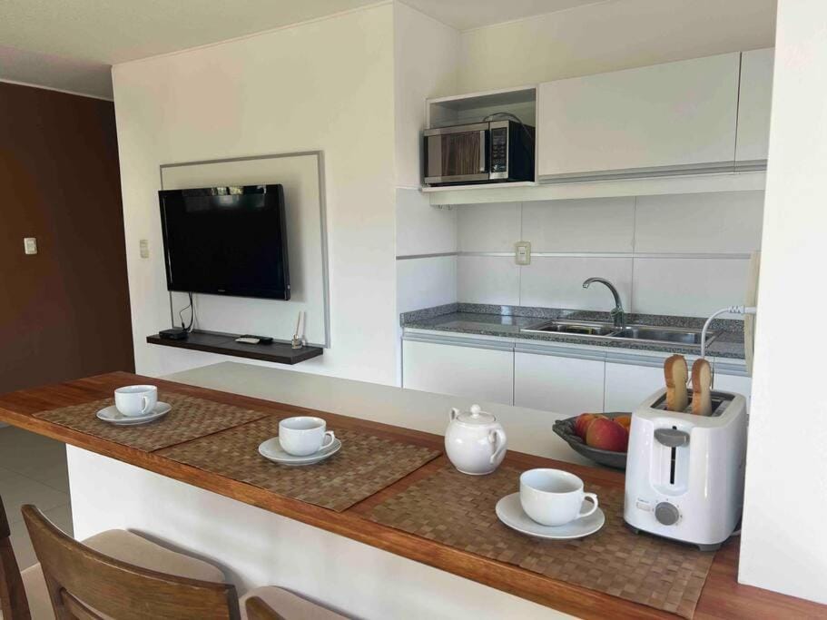TV and multimedia, Coffee/tea facilities, minibar, toaster