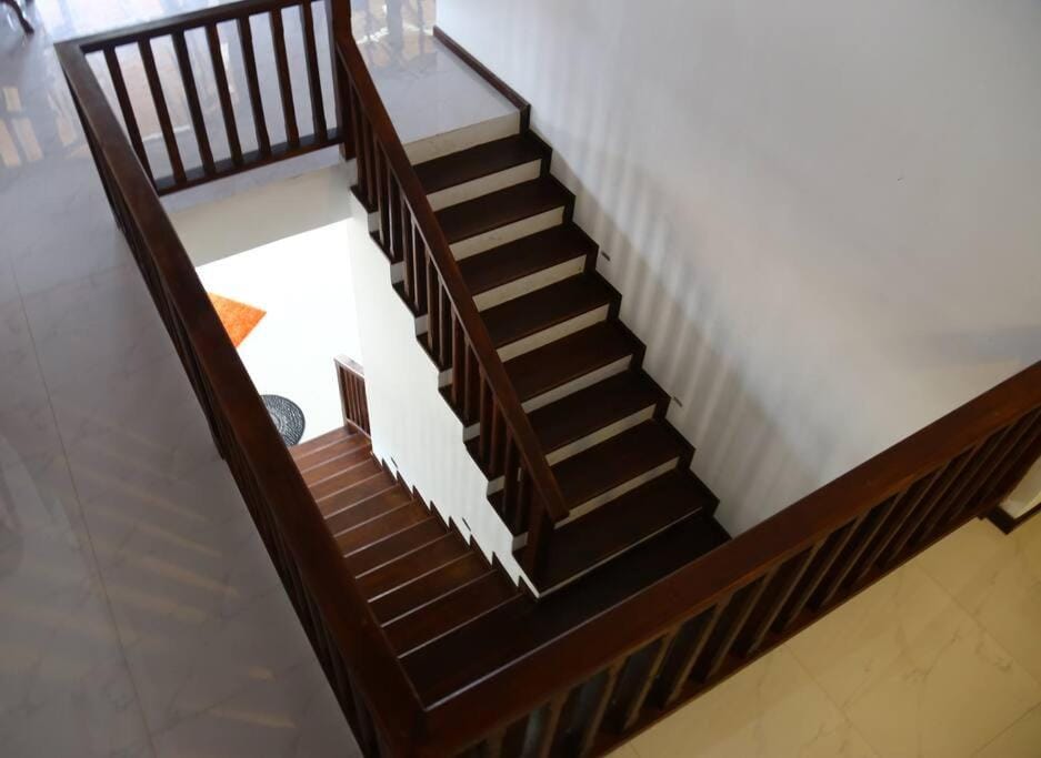 Exceptional 7Bed Villa with Pools Yoga, Scuba & Pet Friendly in Hikkaduwa Villa in Hikkaduwa