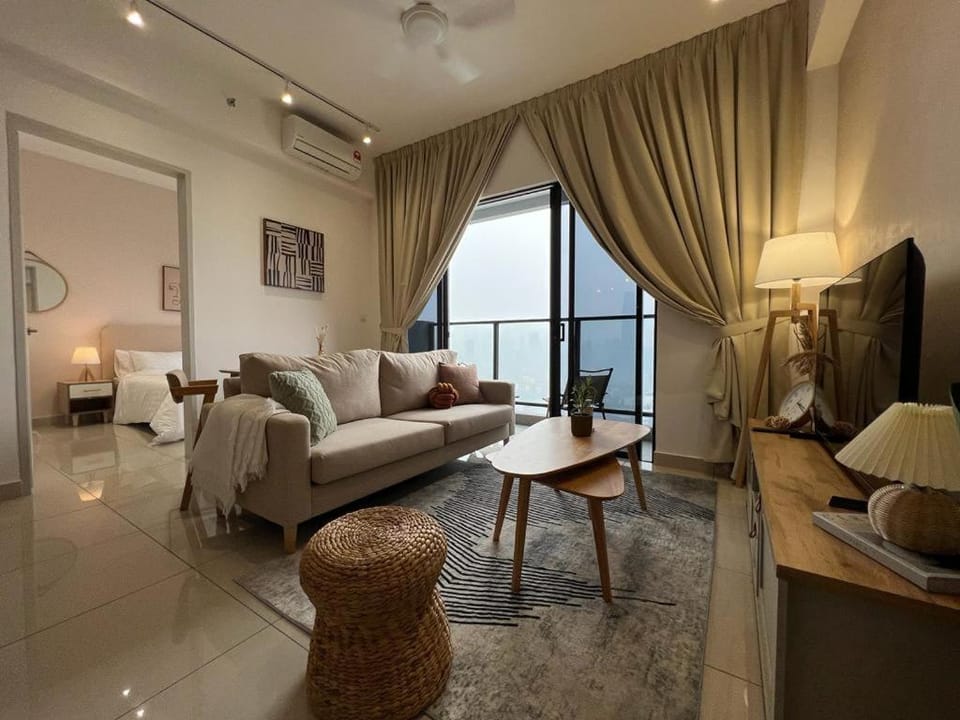 KLCity & KLCC View Modern Style 2R2B - 6 pax Apartment in Federal Territory of Kuala Lumpur