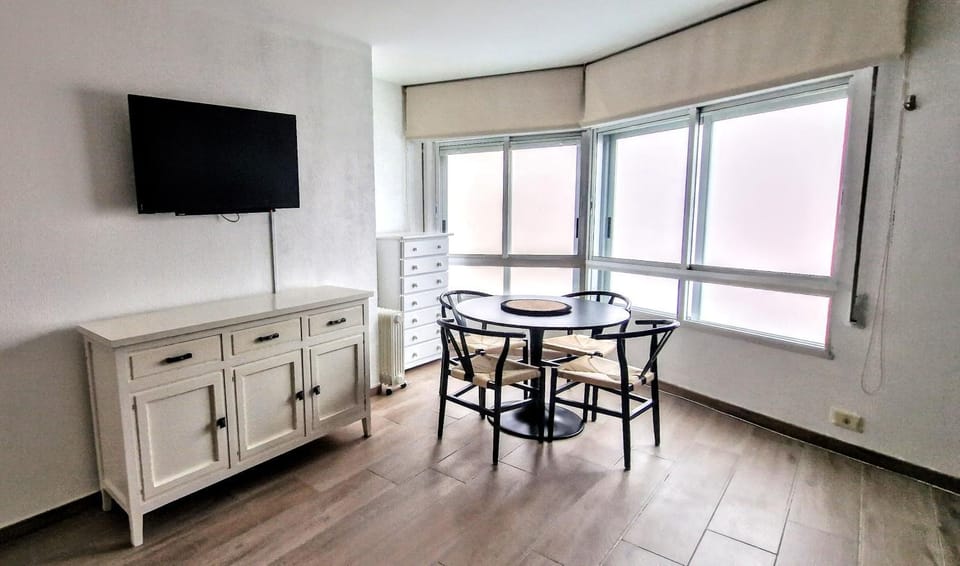 TV and multimedia, Dining area
