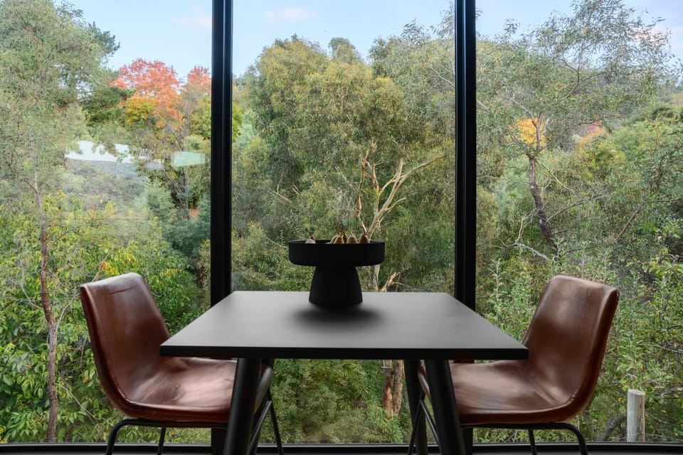Day, Natural landscape, Garden, Dining area, Garden view