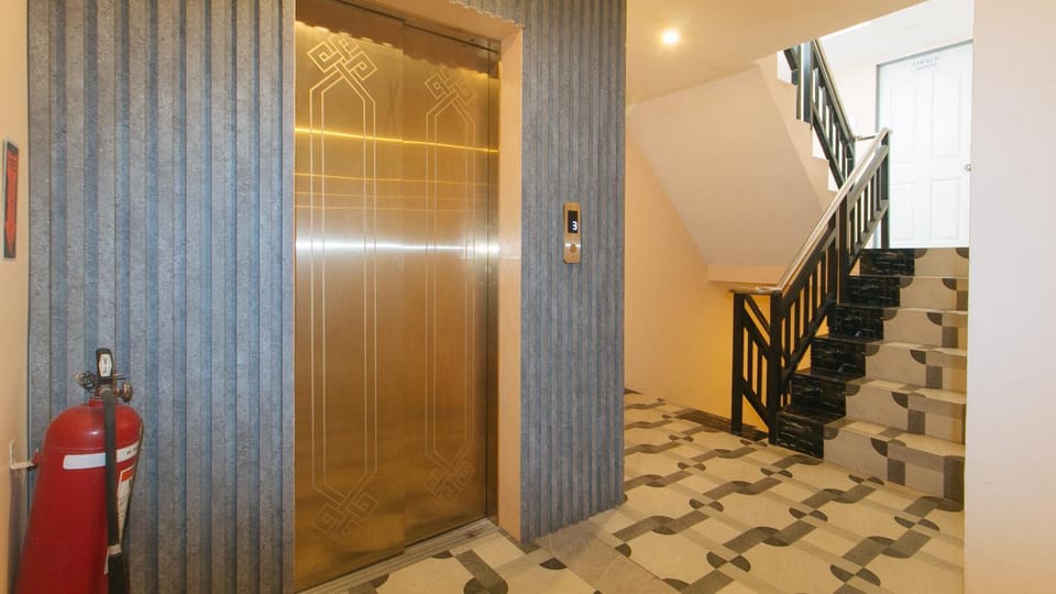 elevator