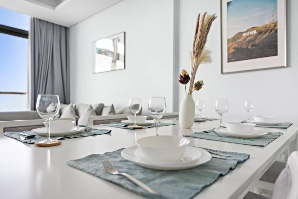 StoneTree - Luxurious 2 BR Apartment with Stunning View Apartment in Dubai