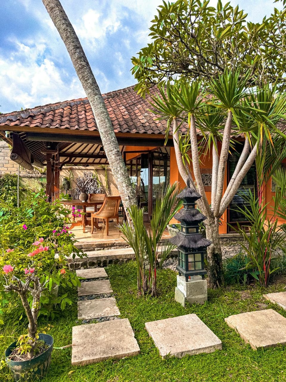 Patio, Garden view
