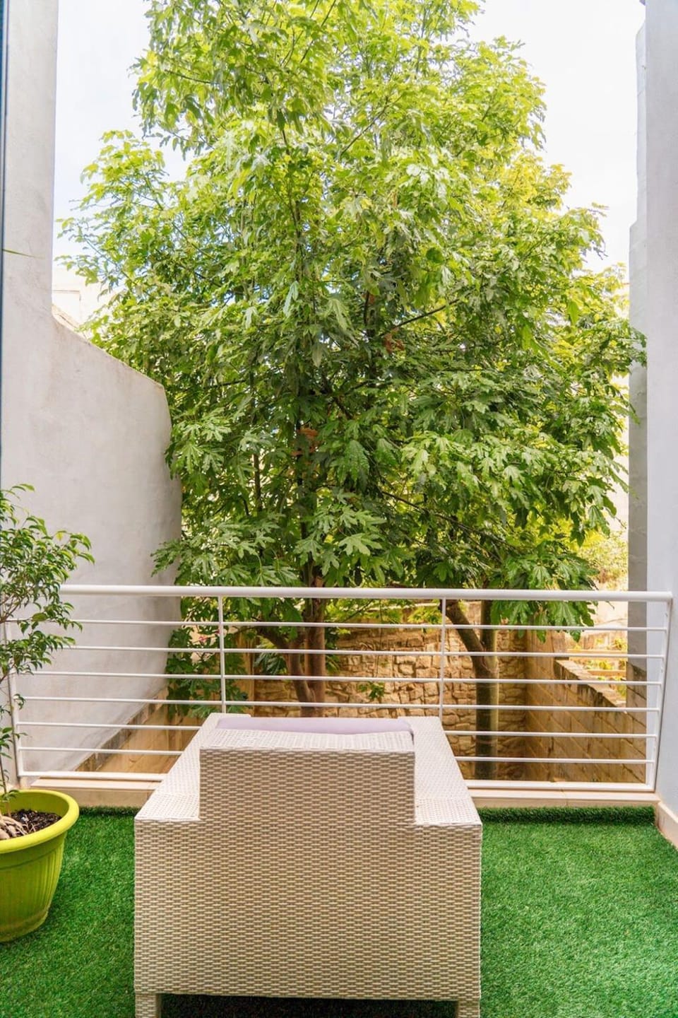 Balcony/Terrace, Garden view