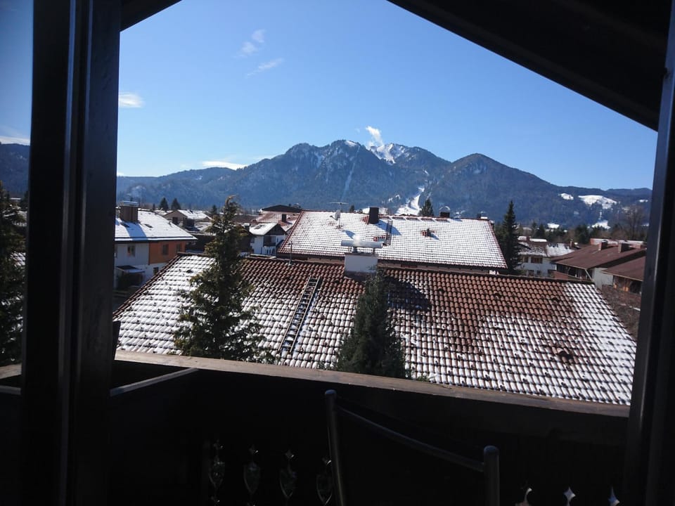 Balcony/Terrace, Mountain view