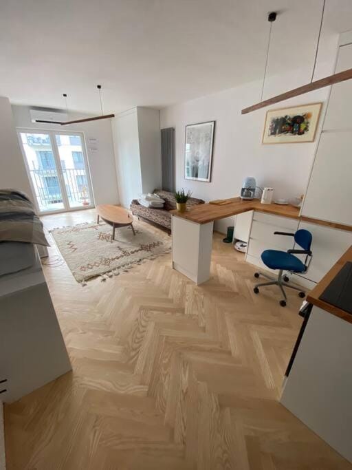 Full Smart Home - Old town Praga. Apartment in Warsaw