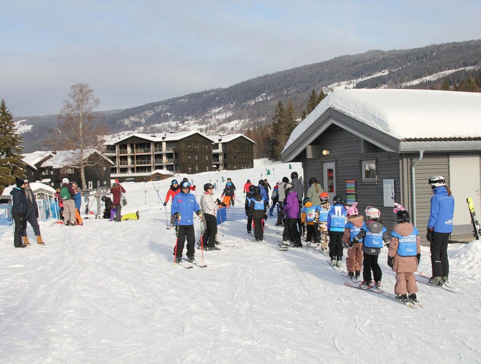Ski School, Skiing