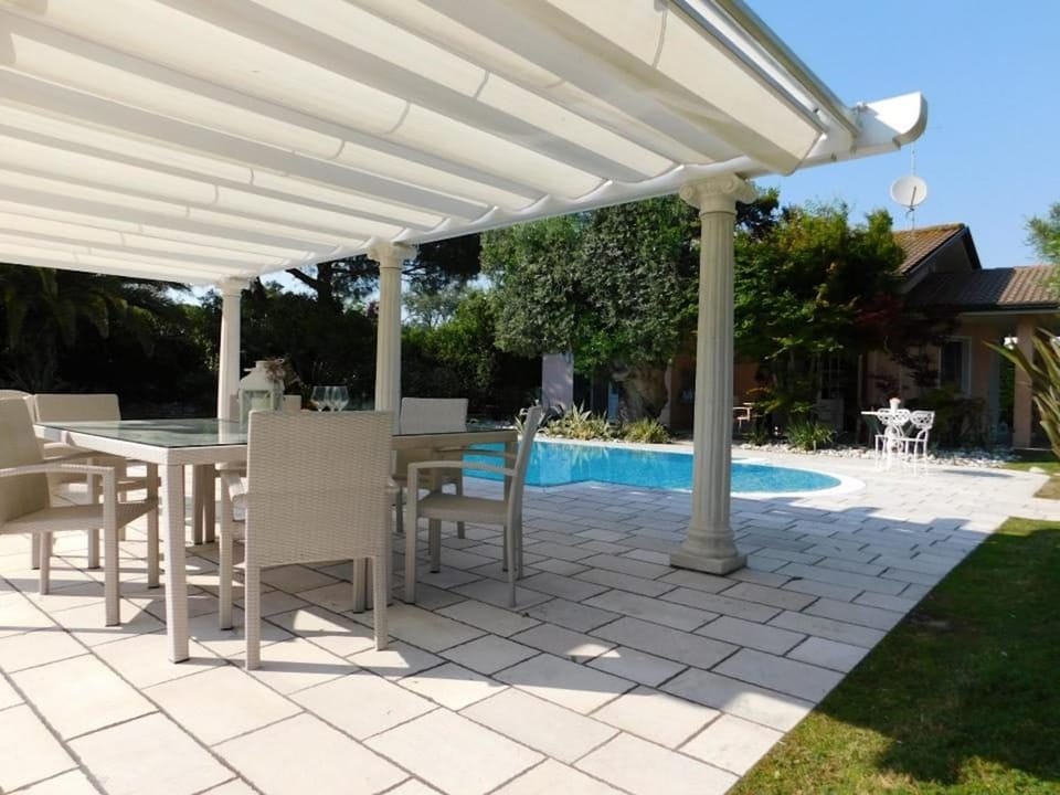 Patio, Garden, Swimming pool, furniture
