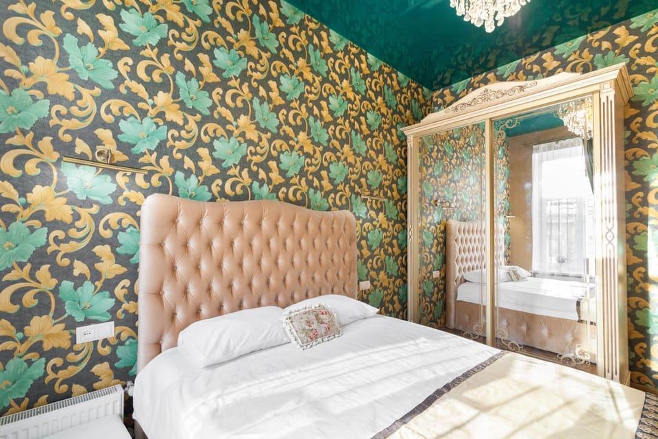 Bed, Photo of the whole room, Bedroom, wardrobe