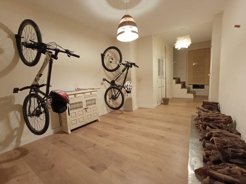 Lobby or reception, Cycling