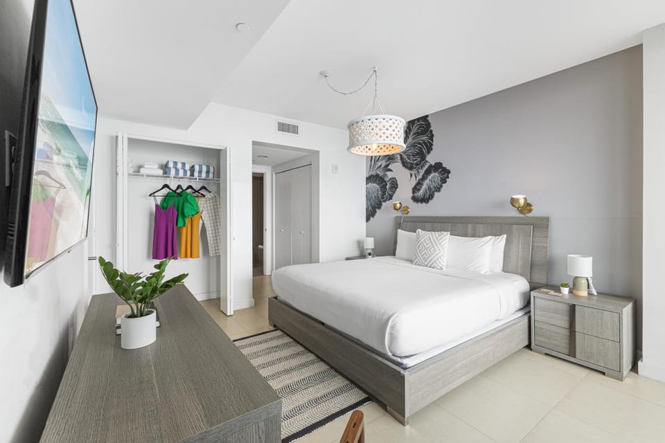 TV and multimedia, Bedroom, wardrobe