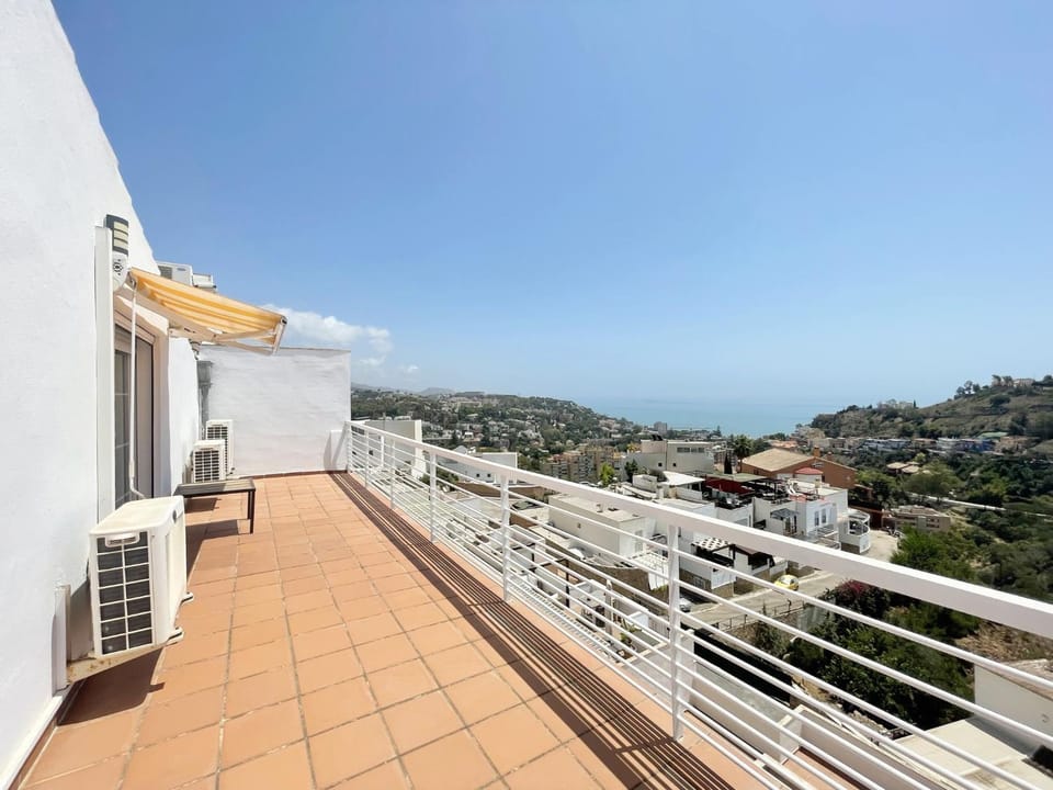View (from property/room), Balcony/Terrace, Balcony/Terrace, Mountain view, Sea view