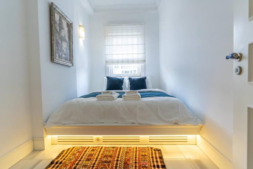 Cozy Getaway - Warmth and Comfort in the City Apartment in Istanbul