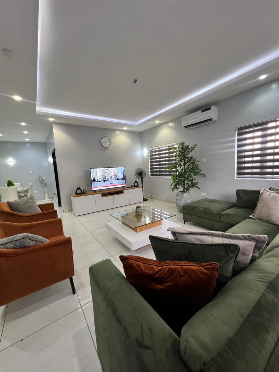 TV and multimedia, Living room, Seating area