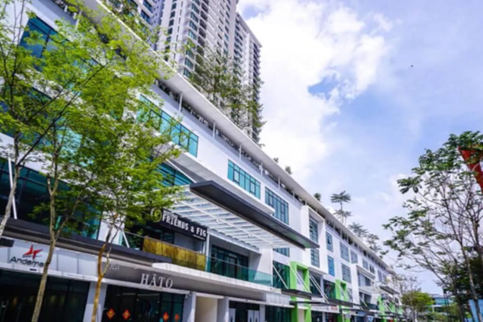 Neighbourhood, Street view