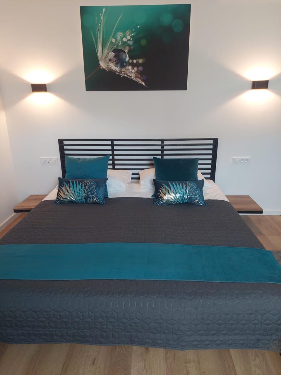 Bed, Bedroom
