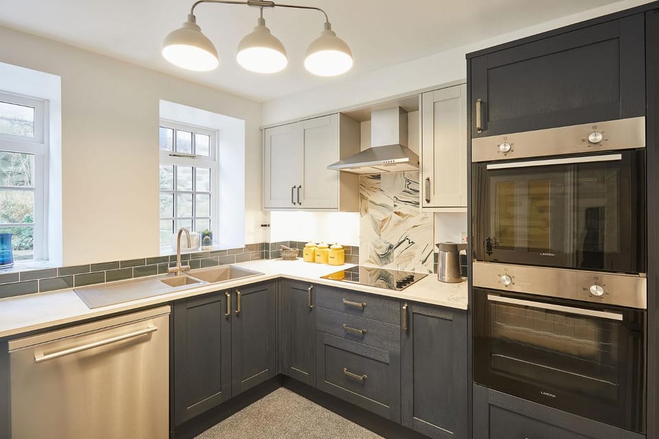 Kitchen or kitchenette, dishwasher, pet friendly, stove