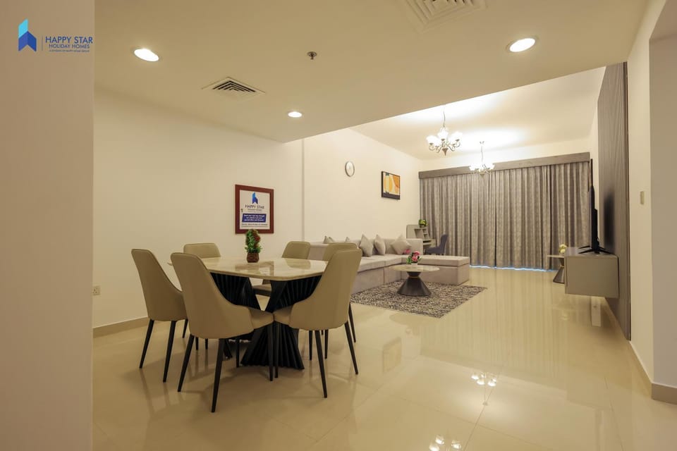 Stylish 2BR Suite Near MOE Apartment in Dubai