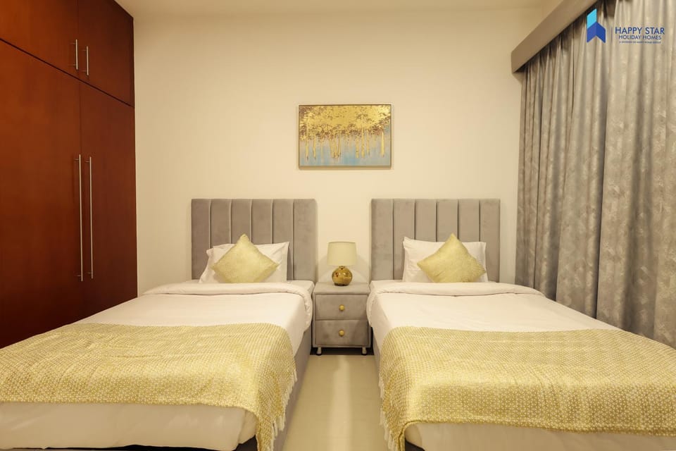 Stylish 2BR Suite Near MOE Apartment in Dubai