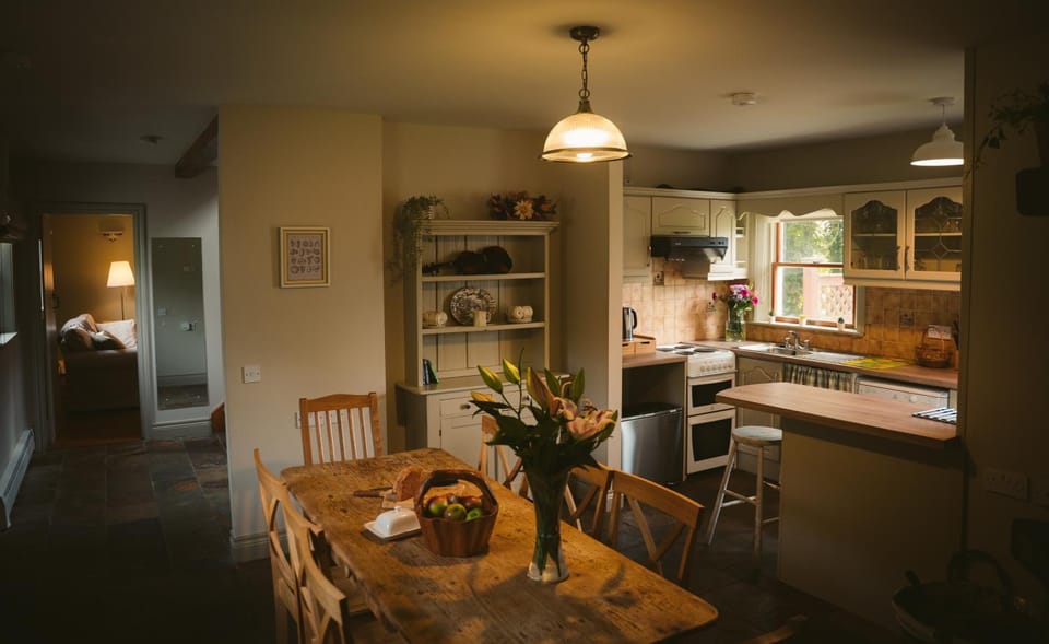 Longford Holiday Blue Sky Self Catering Cottage House in Longford