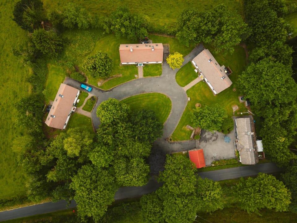 Longford Holiday Blue Sky Self Catering Cottage House in Longford