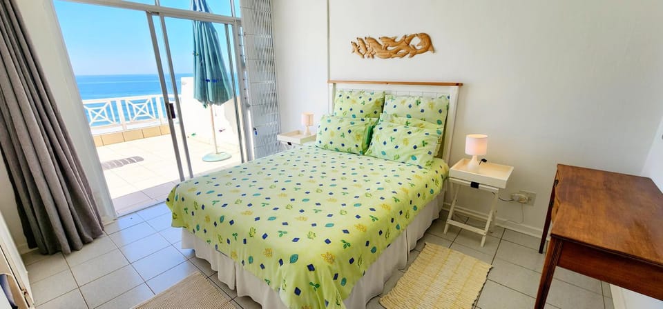 Bed, View (from property/room), Balcony/Terrace, Bedroom, Sea view, hair dresser