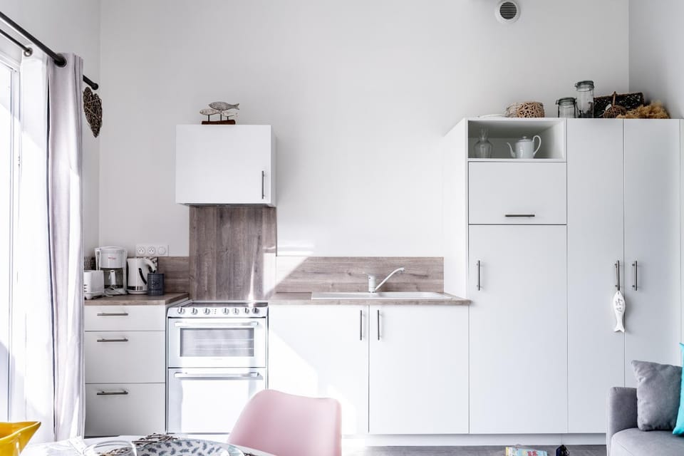 Kitchen or kitchenette, Living room