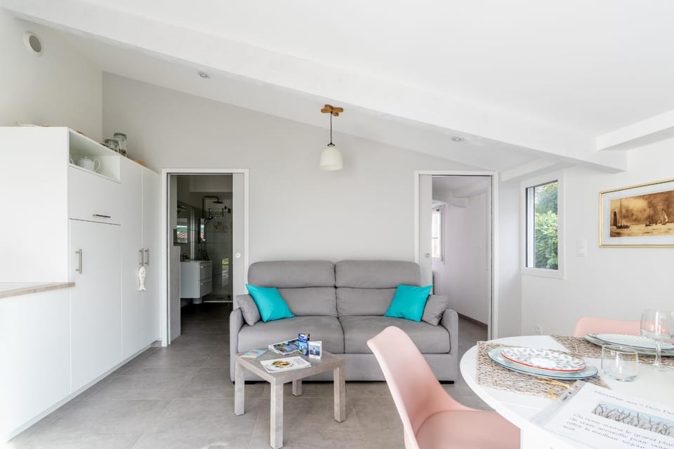 Property building, Living room