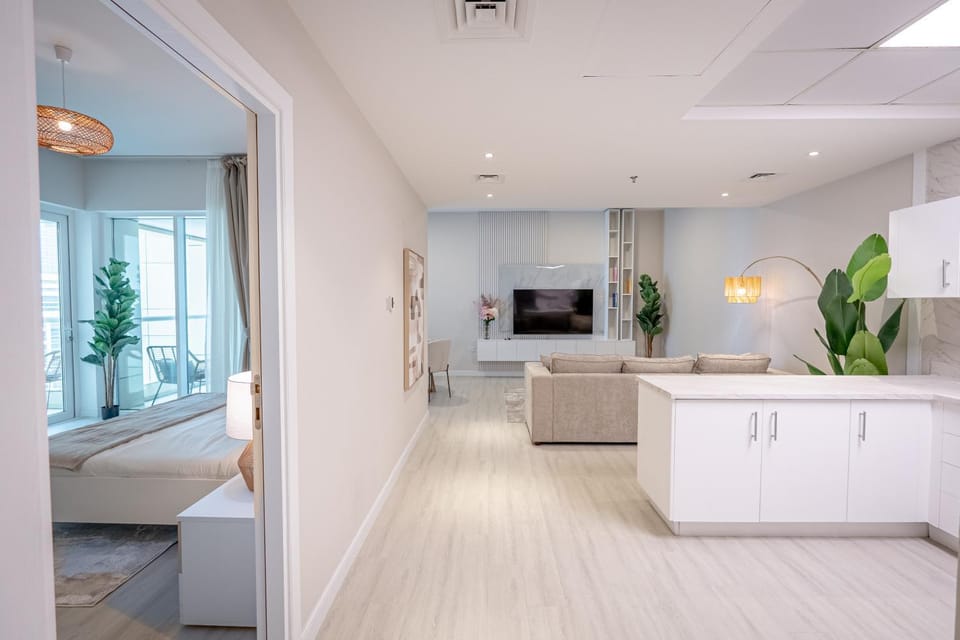 Communal lounge/ TV room, Bed, TV and multimedia, Living room, Bedroom