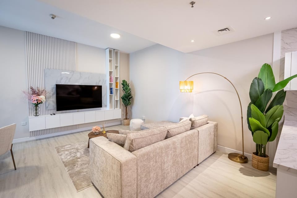 Communal lounge/ TV room, TV and multimedia, Living room, Seating area