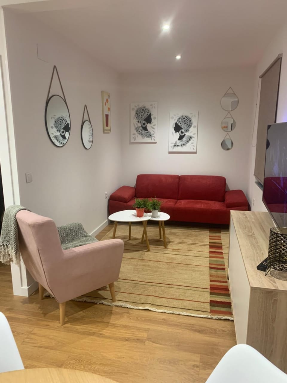 TV and multimedia, Living room, Seating area