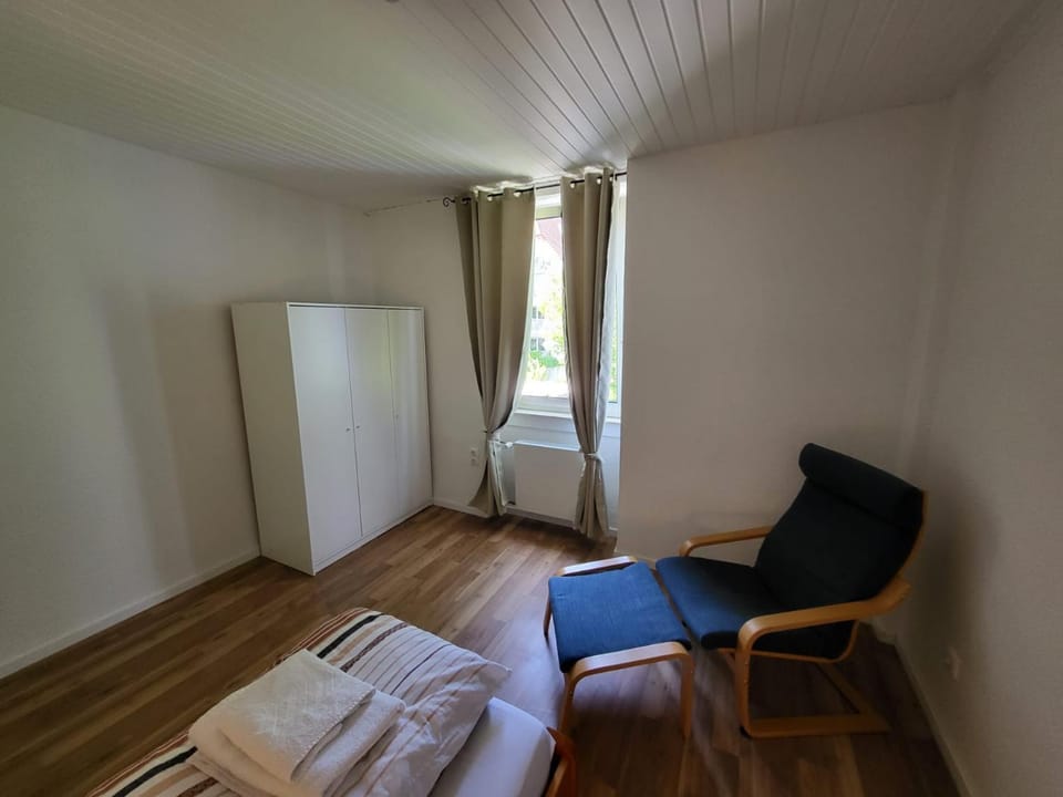 Living room, Seating area, internet, internet, locker, locker, towels, wardrobe